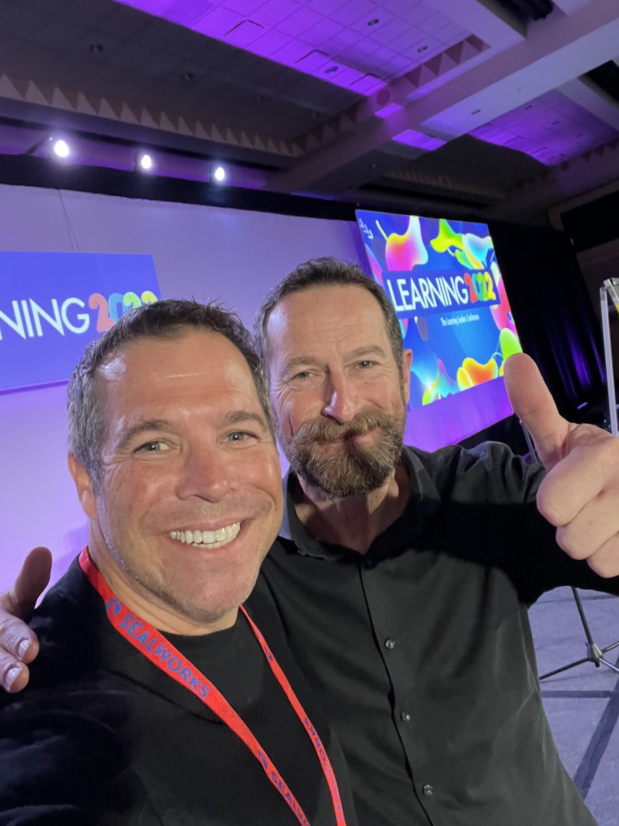 simmons_m's tweet image. This guy was awesome today. 

Thanks for taking time to chat @DuncanJWardle 

#Learning22