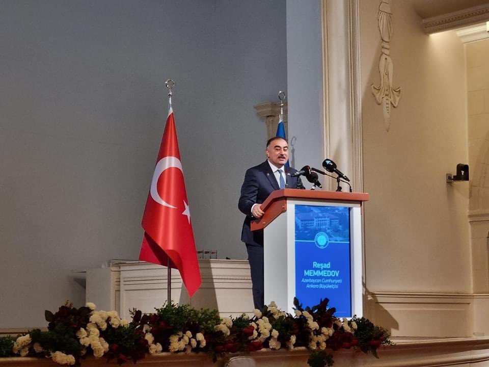 R_Eynaddinoglu's tweet photo. Büyükelçiliğimiz, Gazi Üniversitesi ve Azerbaycan Devlet Pedagoji Üniversitesi ortak organizasyonu ile Gazi Üniversitesi'nde Şuşa Bizimdir, Karabağ Bizimdir, Karabağ Azerbaycandır başlıklı kutlama etkinliği gerçekleşti.
#ZəfərGünü https://t.co/rhmpYwDSOo