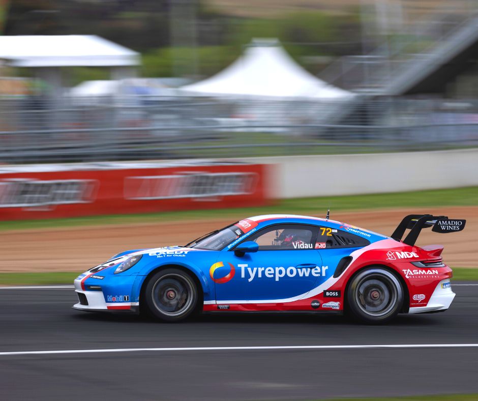 EXEDYAustralia's tweet photo. 😎👍 Great work Max Vidau Motorsports at Gold Coast Street Circuit for round 8 of the PCCA (Porsche Paynter Dixon Carrera Cup Championship 🏁 https://t.co/21c2g7b2Zs