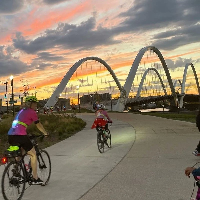 newfdmb's tweet photo. It's #TestimonialTuesday! Thank you Ms. Goodlife for visiting and sharing your experience with us! 

#Repost @anacostiayogi Finally biked the Frederick Douglass Memorial Bridge toward Navy Yard SE. This is such a beautiful work of fluidity that seamlessly flows with the sunset. https://t.co/WN3uC4C2lH