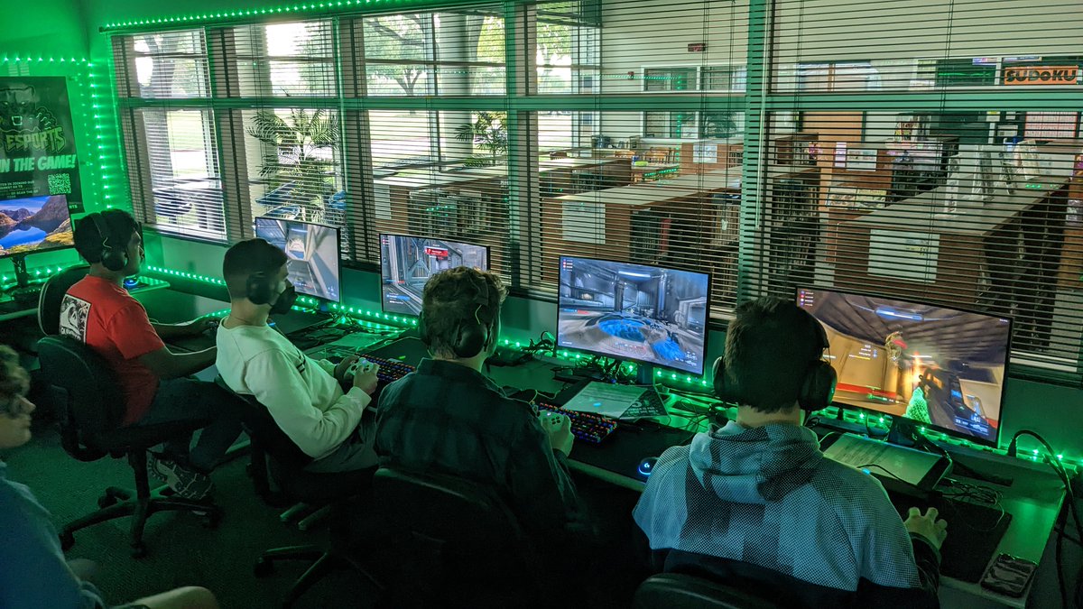 rgc_esports's tweet photo. #Halo team is up on https://t.co/WqEMTENWdL. Cheer them on and follow all the action as they look for win #2 of the @HSELesports #FallMajor. Let's go, boys! https://t.co/p4dCd6IV79