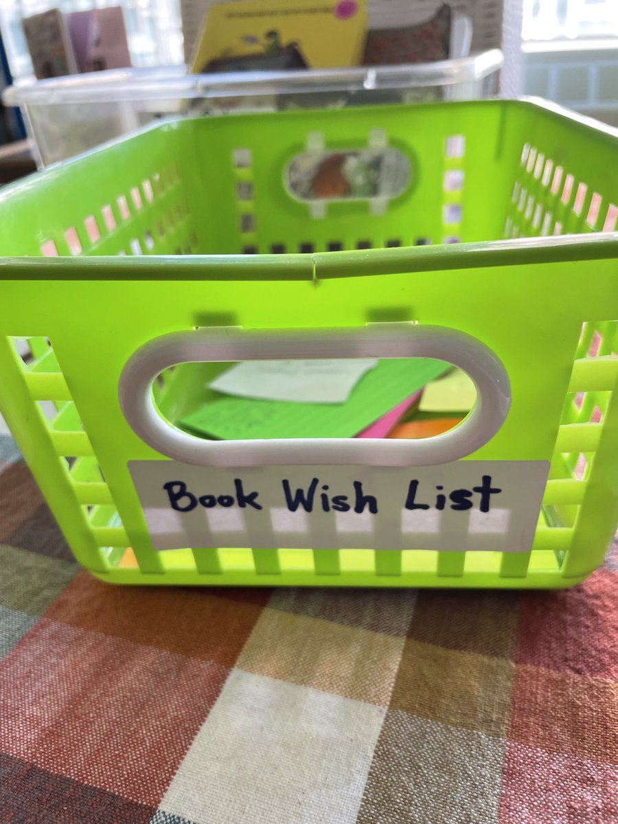 hareematifkhan's tweet photo. Many teachers ask about book recommendations for their classroom shelves. This teacher goes straight to the source… #tcrwp https://t.co/H1gd008dx1