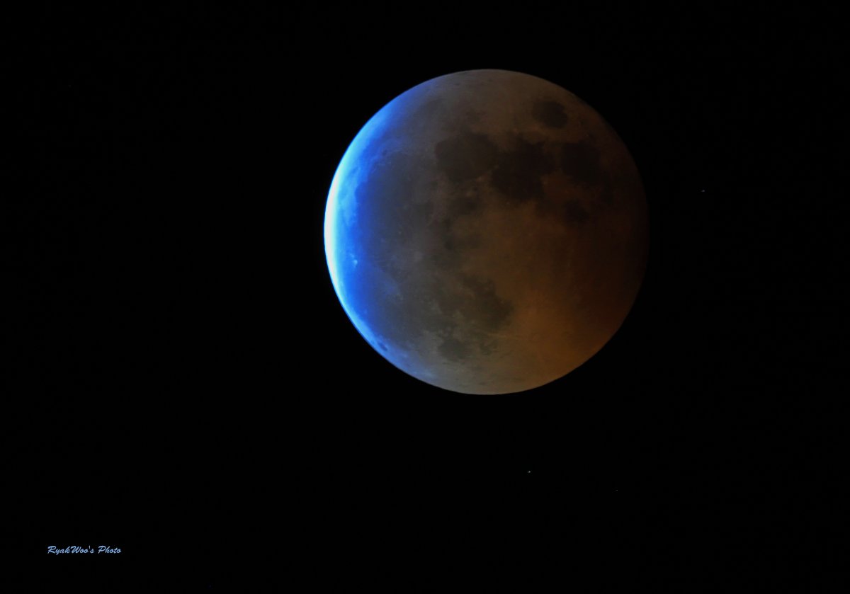 rb_merganser's tweet photo. #Moon #TotalLunarEclipse #UranusEclipse
Nov. 8, 2022. 20:41 ( GMT +9hrs )
明けゆく月食。 https://t.co/iuho8QatSj