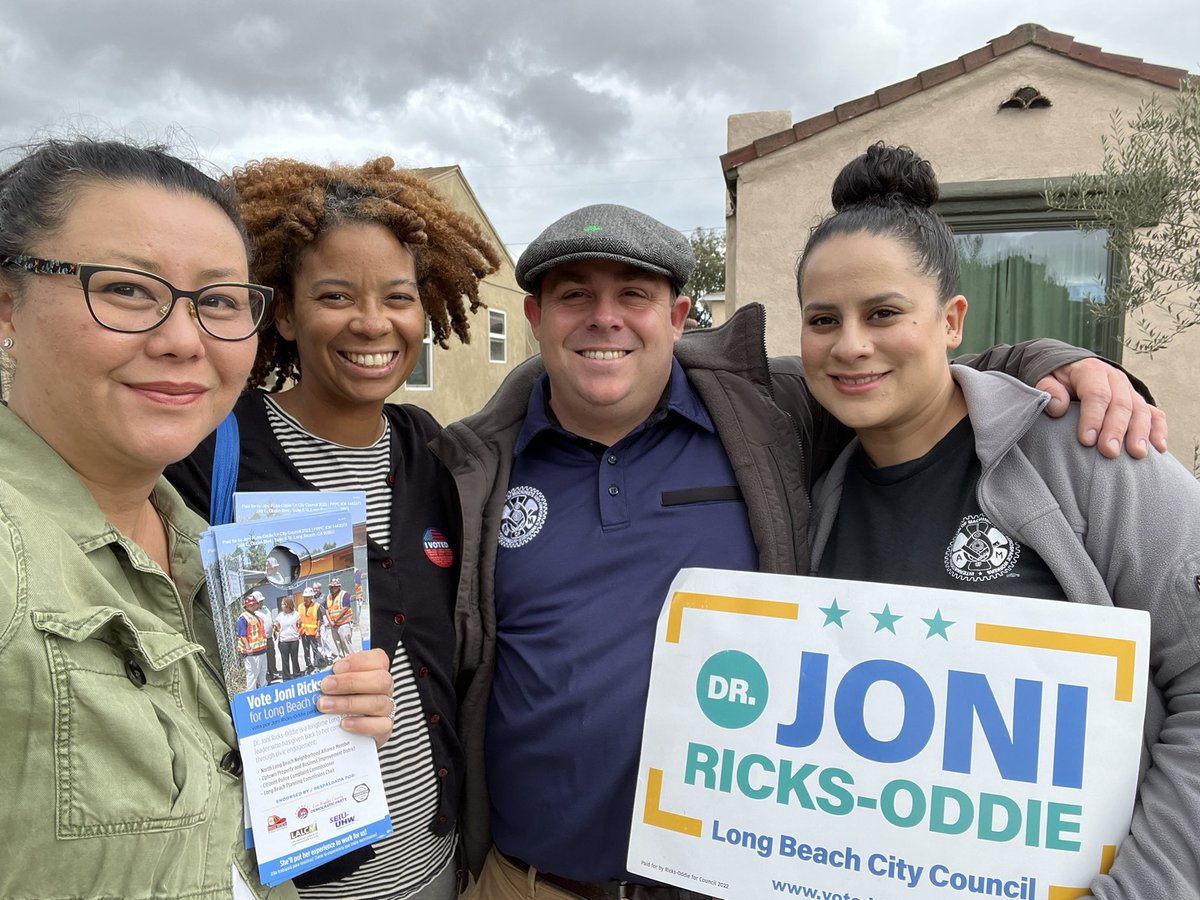 Friends in North Long Beach, it’s the last day to vote! Please vote for <a href="/DrJoniLB/">Dr. Joni Ricks-Oddie</a> for Long Beach City Council - District 9 and @nubialbschools for LBUSD School Board Area 1! I am doorknocking with them and @SenGonzalez_33 <a href="/DevinVotes/">Devin Ablard</a> @President1930 to GOTV!