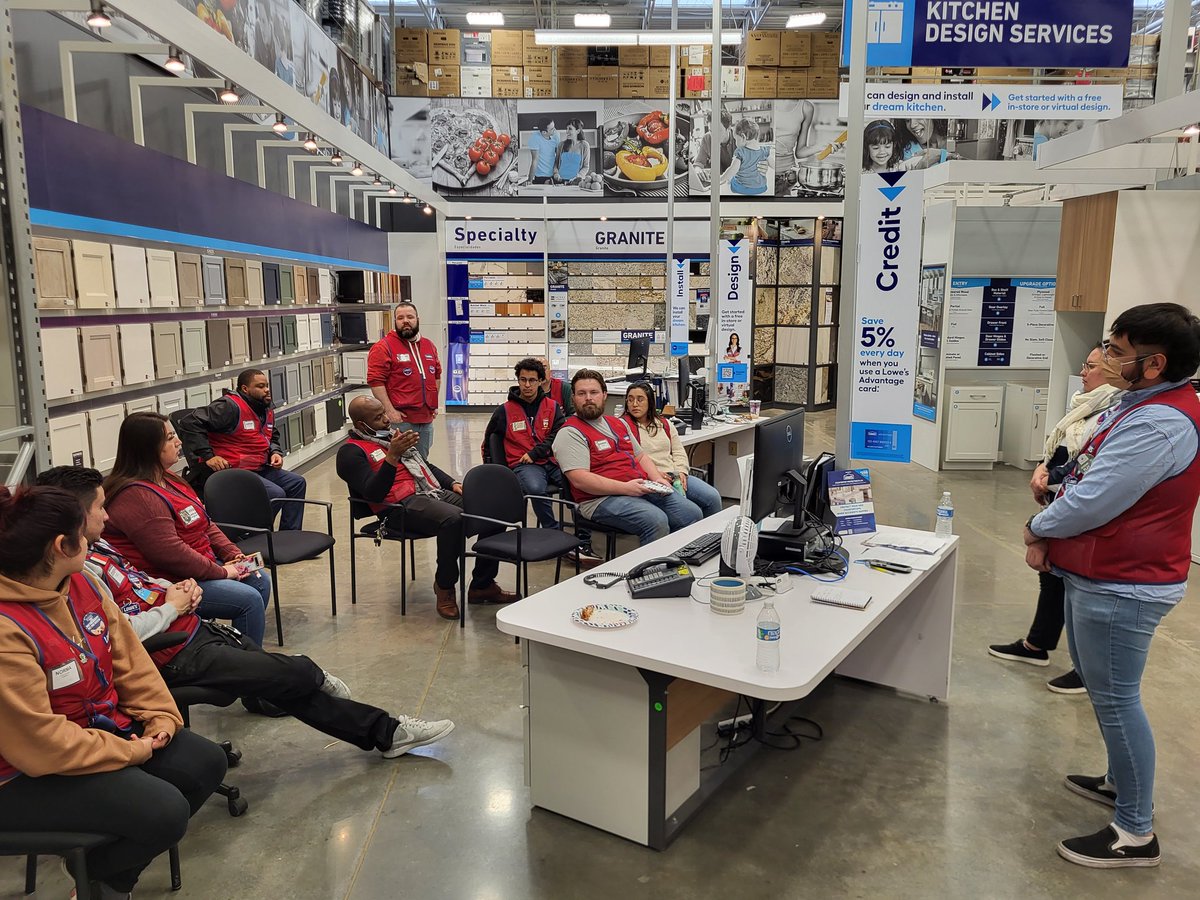 MV2790's tweet photo. Another successful spotlight, Congratulations Litu on being the #1 specialist in the region last week and winning our new specialty champion belt https://t.co/OYgCPRNPXS