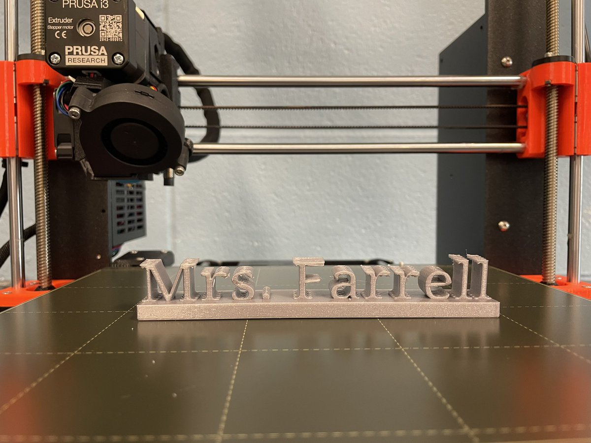 Julia DeMaio tweet media