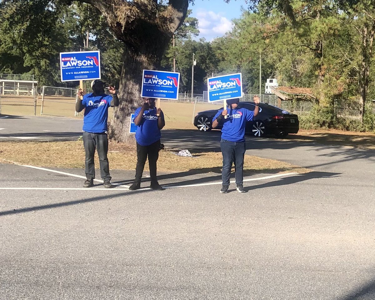The voters in Midway are fired up. The line is around the corner, and drivers are parking on the sidewalk. Let’s keep it going. We have until 7pm to vote. #FL02