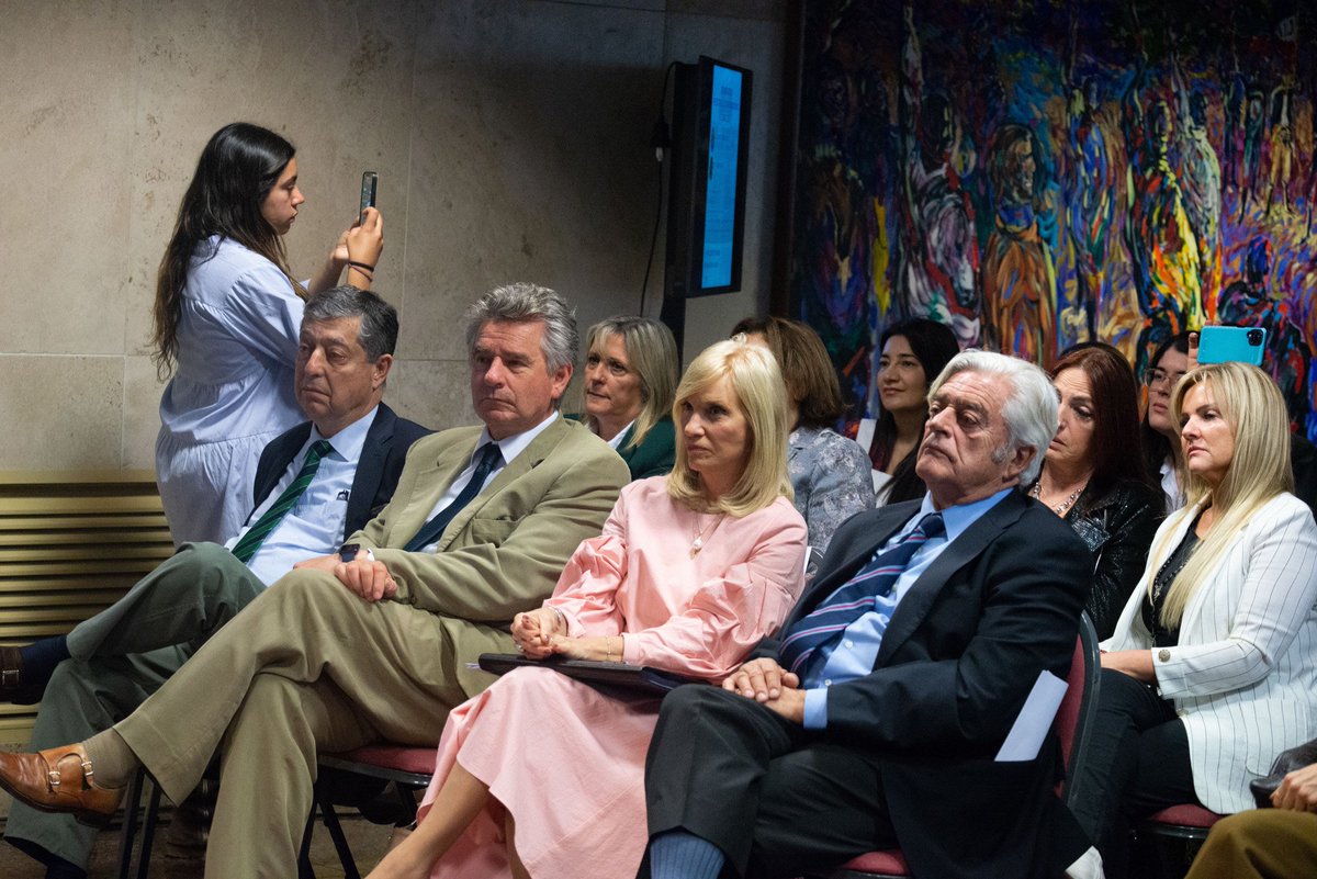DiputadosUY's tweet photo. Se llevó a cabo en la sala Acuña de Figueroa del edificio José Artigas, una conferencia sobre "Mediación", organizada por la Dip. @VirginiaFrosAlv y con la participación -en la oratoria- de la Vicepresidenta de la República y Presidenta de la Asamblea General y de la Cámara de https://t.co/jKEEN0Sdav