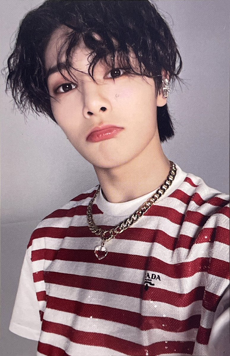 yaangzone's tweet photo. @yeosector esse do jeongin 😭 https://t.co/TG5FE77eUO