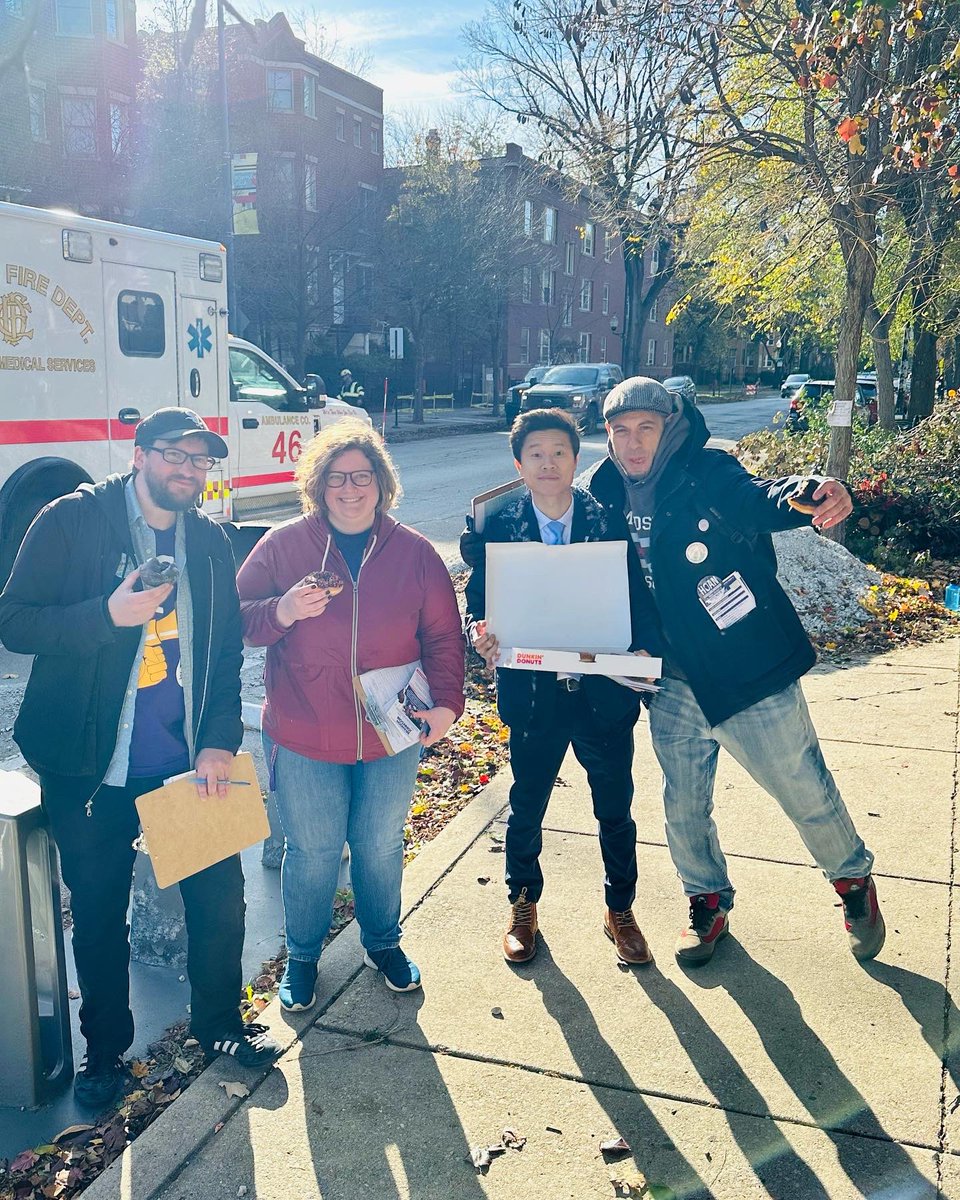 HoanDHuynh's tweet photo. Powered by People! #TeamHoan #VoteHoan #HoanforStateRep #Chicago https://t.co/qpkOuFvM1y