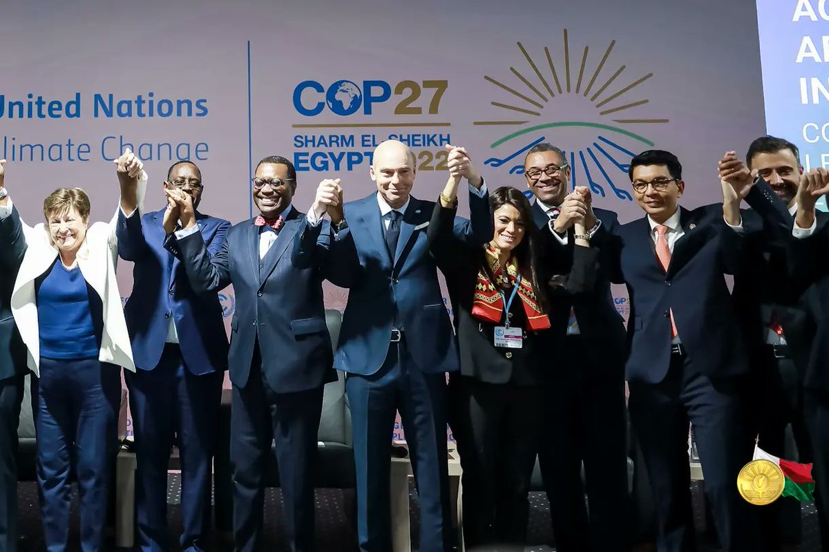 Je suis convaincu que la solidarité est la clé de notre combat pour une Afrique résiliente et qu'ensemble, notre continent saura construire ses propres solutions et un avenir plus sûr et plus serein pour les nouvelles générations.:earth_africa:
<a href="/COP27P/">COP27</a>
