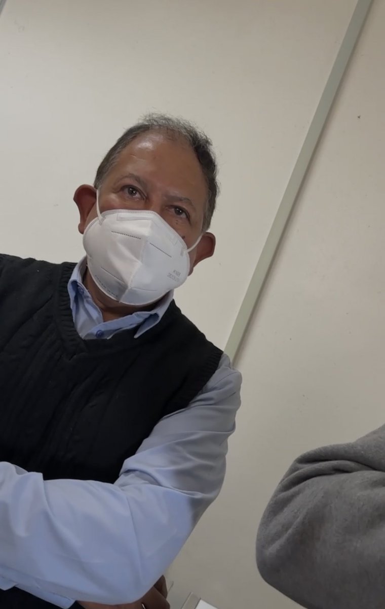 denunciapue's tweet photo. 4 funcionarios de la @AsePuebla le llamaron a la particular de @DrGciaMtez @ISSSTEP_Puebla para que abusando de su posición como auditores, les dieran un trato preferencial y pasarán antes y les hicieran sus pruebas de COVID, sin esperar más de 2 horas ojalá el Sr @MBarbosaMX https://t.co/wI5HBD63Tf