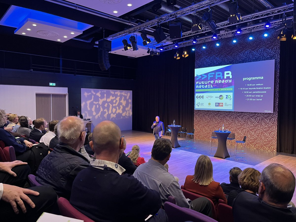 sabinekoebrugge's tweet photo. #Promotiedagen Noord-Nederland in Martiniplaza. Vanavond op initiatief van de Groninger Ondernemers Academy een presentatie van Ibrahim Ibrahim - bekend van boek “Future Ready Retail”- over de toekomst van de retail. 

#FutureReadyRetail #EBNN #krachtvanhetnoorden https://t.co/AegGDIpjvQ