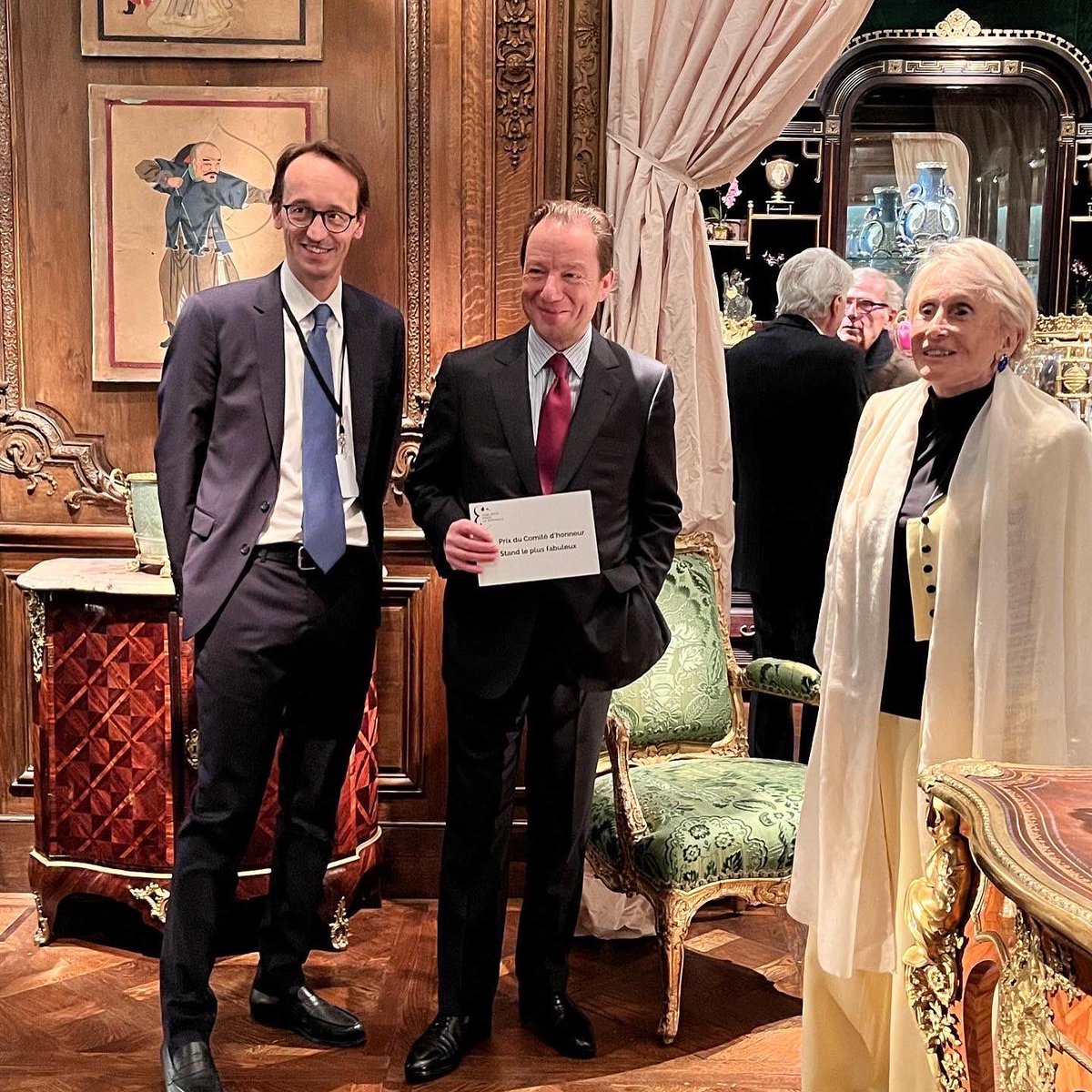 fabparisfair's tweet photo. En partenariat avec @Cdesarts, le Comité d'honneur de Fine Arts Paris &amp; La Biennale a décerné les prix du stand et de l’objet « le plus fabuleux » ainsi qu’une mention spécial « design » pour l’un d’entre eux: #steinitz @galeriemeyer #galeriemonbrison #connaissancedesarts https://t.co/XQb7uw3rey