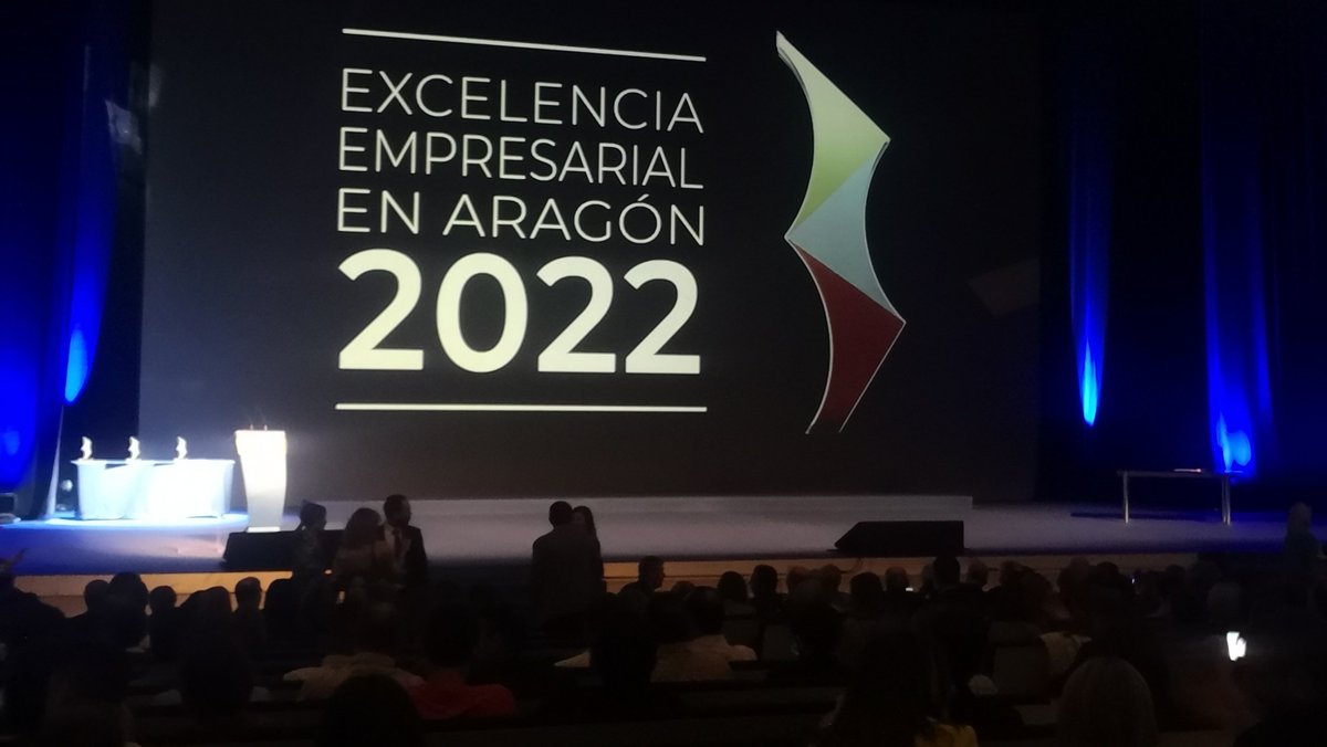Felicidades <a href="/AragonEMPRESA/">Programa ARAGÓN EMPRESA</a> <a href="/IAF_Aragon/">IAF</a> por la organización, calidad del evento y por tener la capacidad de llenar el emblemático Palacio de Congresos de #Zaragoza.
#ExcelenciaEmpresarial2022