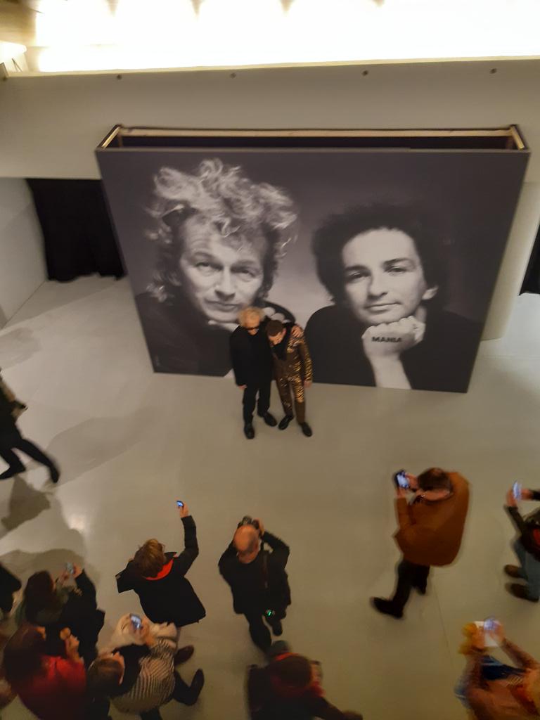 martiRD's tweet photo. 1re de #Starmania @LaSeineMusicale @TS_PROD @Fimalac_ent Comment dire? Un côté festival de Cannes + Printemps de Bourges + Festival d'Avignon + université d'été du Medef, et un nombre de personnalités au m2 impressionnant! Les Peoples ne sont pas sur scène mais dans les gradins! https://t.co/q99AxxaQKm