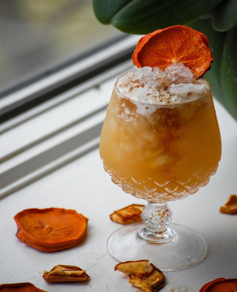 RindSnacks's tweet photo. Feelin' ๐ง๐-๐ฅ๐๐๐ง๐๐ with this Plenty a' Pear-simmon cocktail ๐๐น
#RINDSnacks #cocktails #cocktailrecipes #biters #brandyrecipes #mixology #fallcocktail #garnishgame #cocktailgram #cocktail #driedfruit https://t.co/cxmzcEAuWU