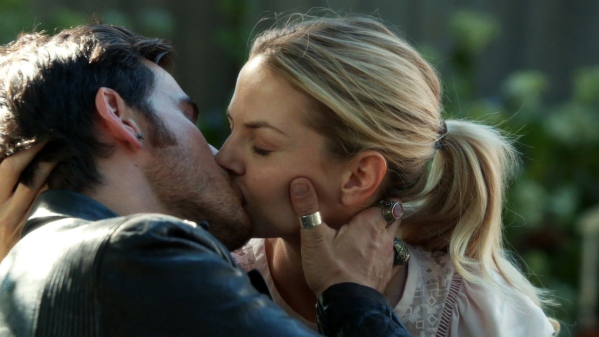 Julie Henry-Poutrel tweet media