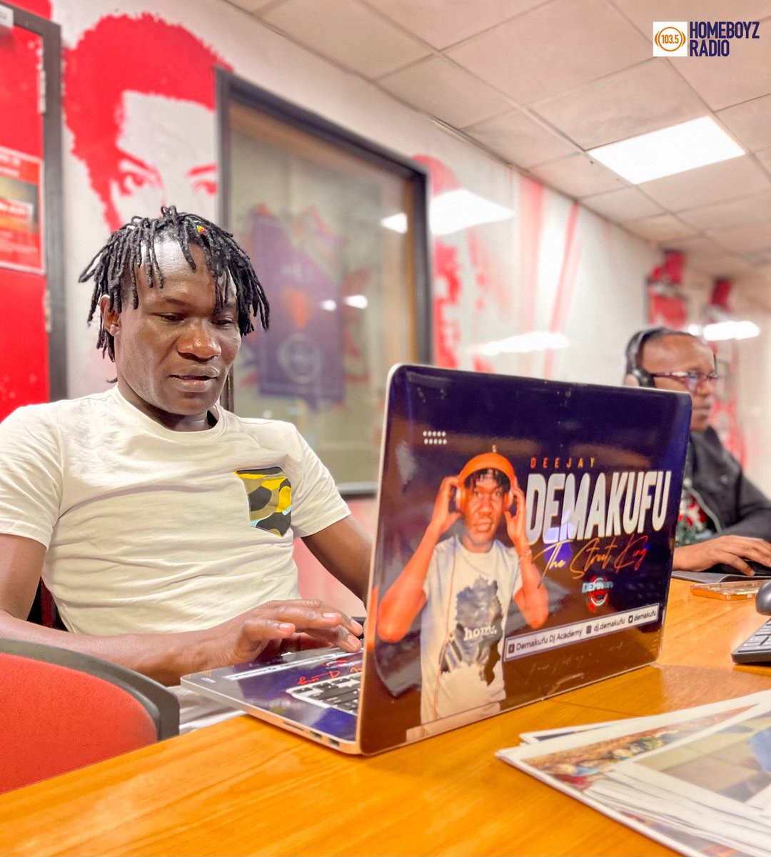<a href="/Demakufu/">Demakufu</a> anawalipua na reggae leo🇯🇲🔥🚀hapa #MtaaniHBR 🥳🔥
Inakubambia wapi leo? Represent mtaa yako tukiendanga sana!!
#DemakufuOnHBR