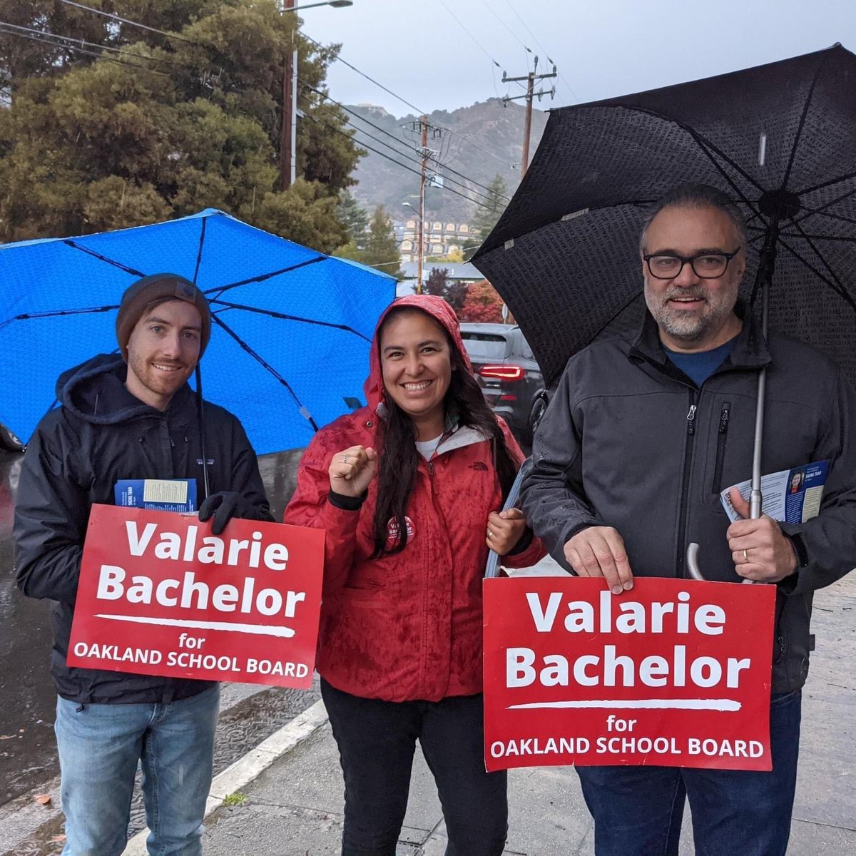 Val4OUSDschools's tweet photo. From these conversations I have learned that we all want safe and stable schools where our students can learn, grow and thrive. Oaklanders want to end school closures, ensure that our classrooms are funded and keep our educators here in Oakland. https://t.co/xxJCdHxnyc