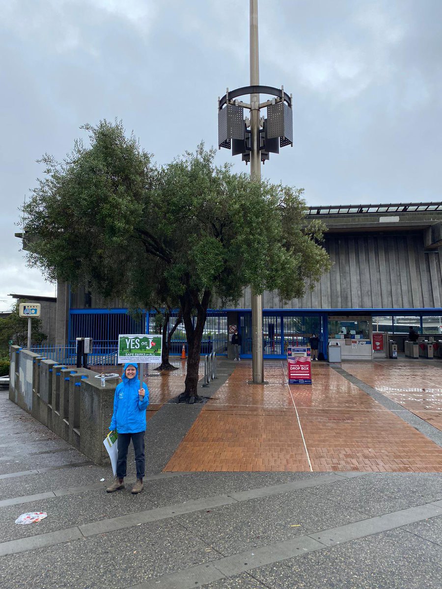 More rain? No problem! ☔️ Our dedicated volunteers won’t stop until the polls close at 8pm. 

Now do your part and return your ballot to a polling place or the City Hall Voting Center! 

✅ Yes on J
❌ No on I