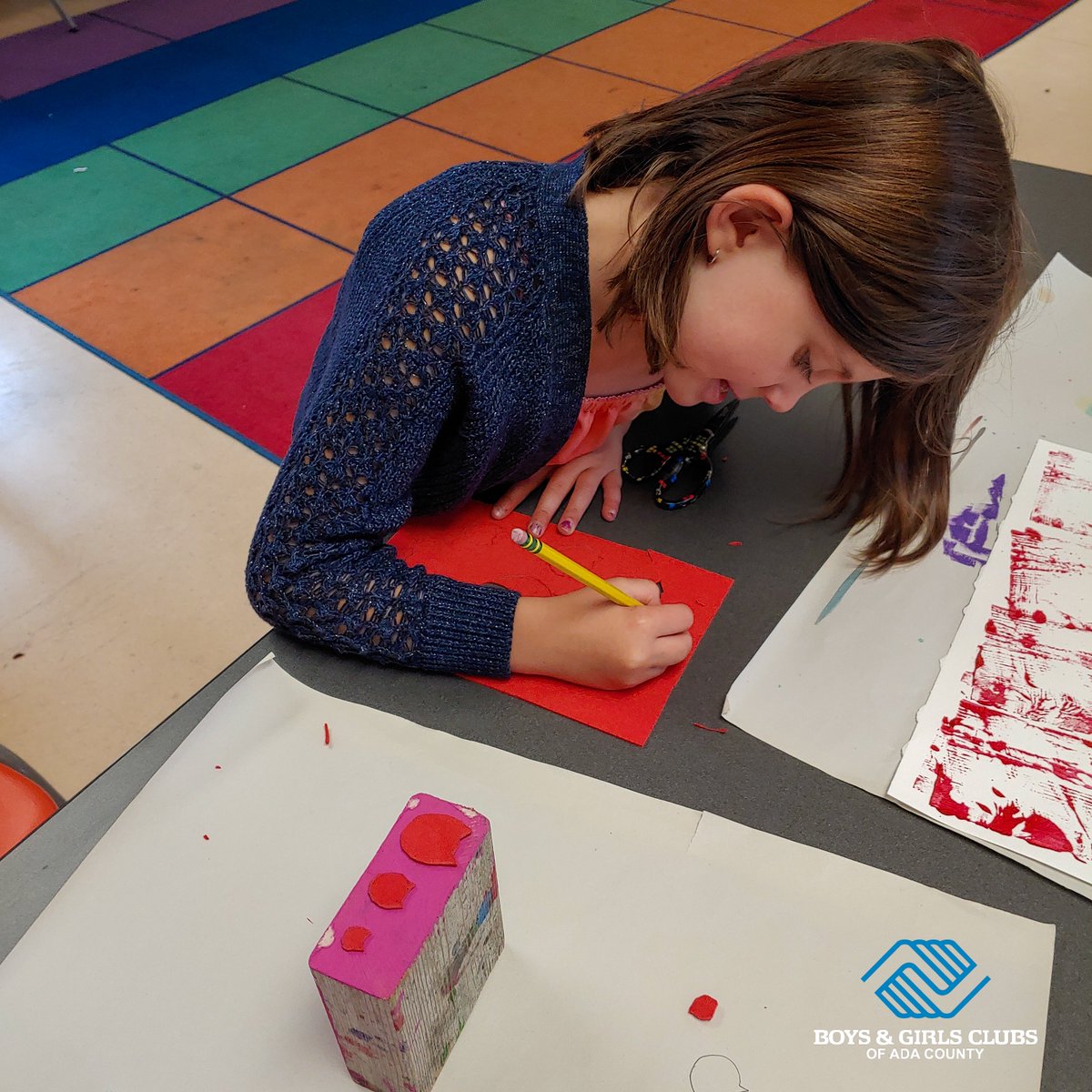 Adaclubs's tweet photo. Calligraphy is a printmaking process in which materials are applied to a rigid substrate, inked, then printed. Members at the @Adaclubs Horizon Club were able to try the process as part of our #artoberfest activities!
#adaclubs #artshow #prep https://t.co/56s5zNEpCa