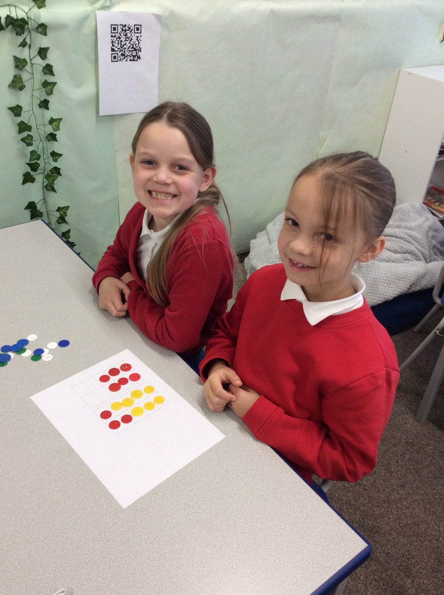maple_yacademy's tweet photo. In our maths fluency session we have been exploring ways to add 9 to a number. We began by using concrete resources before investigating what changes happen to the number. https://t.co/E3OafaDoII