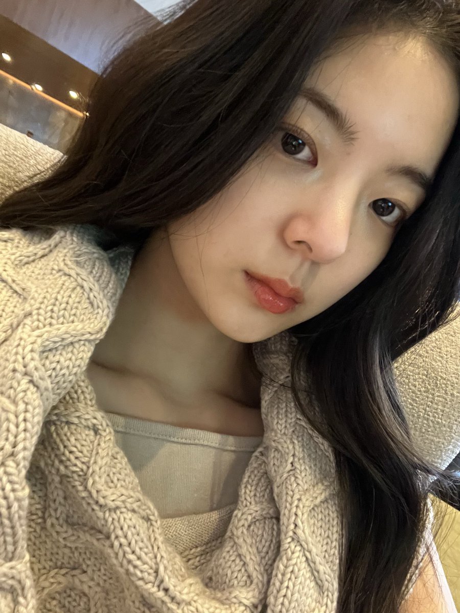 lia pics tweet media
