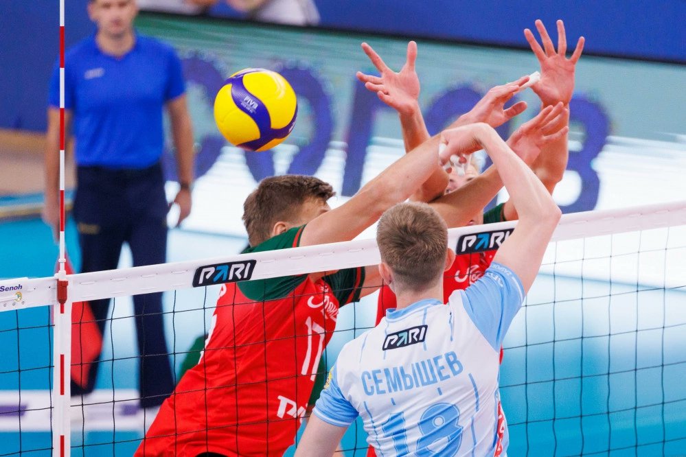 💯 Антон Семышев на хорошем уровне провел начало сезона, а встреча против кемеровского Кузбасса стала для него 100-й в составе столичного Динамо!

Наши поздравления!