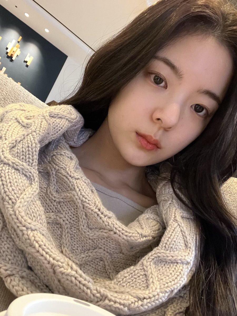 lia pics tweet media
