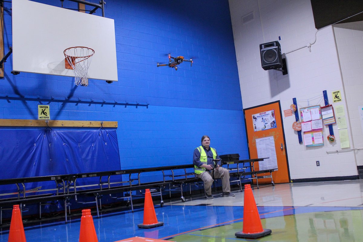 ColsCitySchools's tweet image. Drones flew, paper rocketships soared, and screams of excitement echoed throughout the Avalon gymnasium during a recent Drone Day. School Counselor Stacy Callahan coordinated activities focused on exposing students to STEM Education. #OurCCS

READ: bit.ly/3EgTgbz
