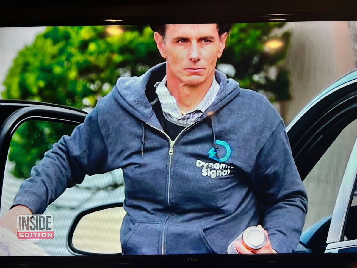 rfradin's tweet photo. Does anyone know why Paul Pelosi is wearing a @Dynamic_Signal jacket? https://t.co/6LZQXybvC7