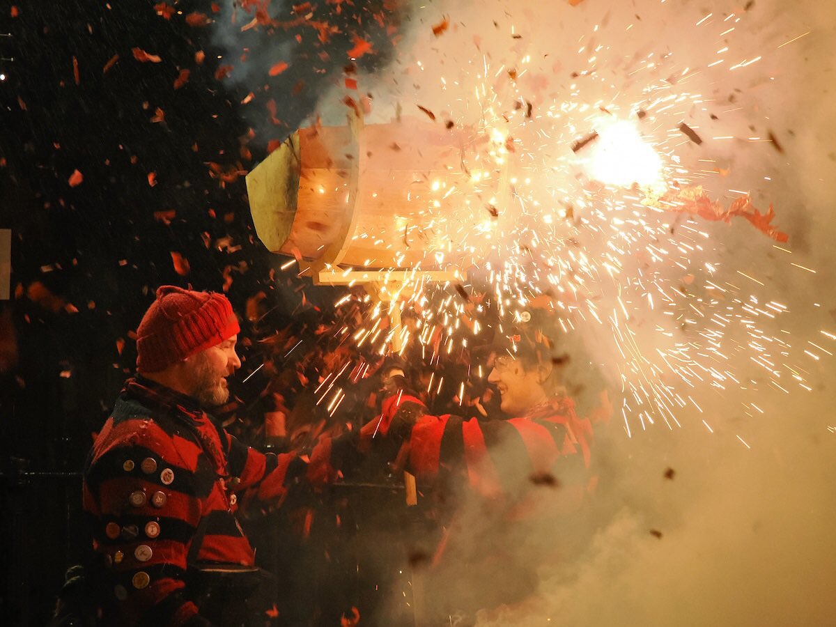 It’s the moment you have all been waiting for - the official photographs are ready!
Check them out at southoverbs.com/photos/ and please consider donating a little to our #southoverbonfiresociety funds when you make your purchases! 
#sussexbonfire #lewesbonfire #lewes