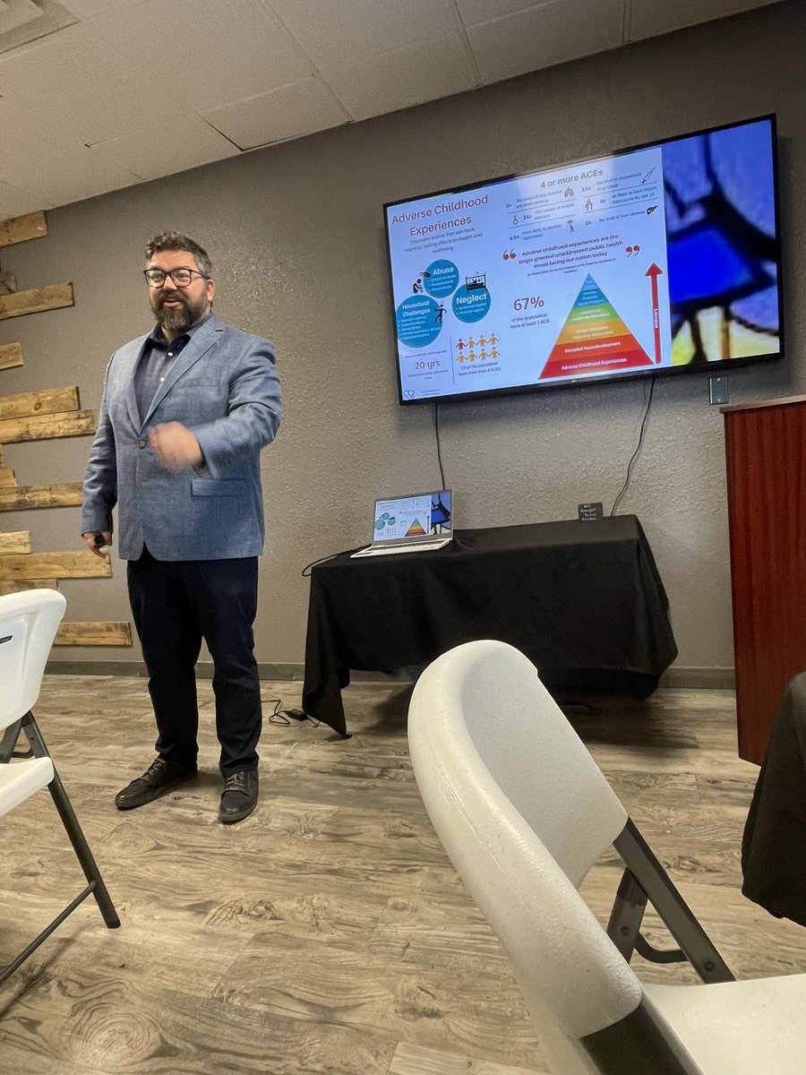 BolandKati's tweet photo. Thank you, Josh Varner for your presentation about trauma in our schools at our November NEMOASSP meeting today!  Great information to take back to our students and staff, don’t underestimate the power of a smile! @NASSP @MOASSP @JoshVarner65 https://t.co/qYgYIiJBYd