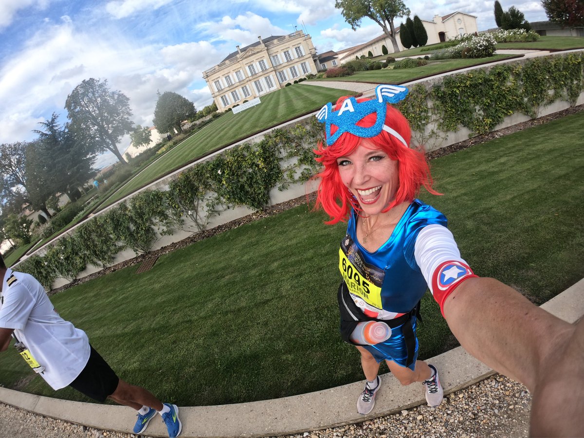 MarionBarralVin's tweet photo. Retour en images sur le #marathondumedoc après 2 ans d'absence. Que du bonheur ! Et mon plus beau cadeau à l'arrivée... @webtvmedoc #runwithfun #runninggirl https://t.co/OL91DayCP6