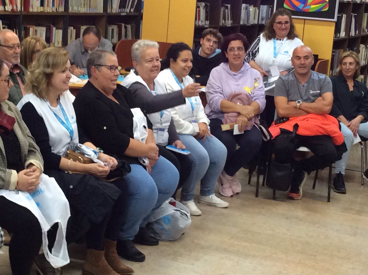 mcastellanoba's tweet photo. Florencia Corrionero @Corrisali técnica del Proyecto #Nubeteca será la encargada de conducir el acto. 
Bienvenidos/as al mundo mágico de la #Nubeteca de la mano de nuestro #MagoNubeteco @AlfredCobami https://t.co/ZHN4eg8cfb
