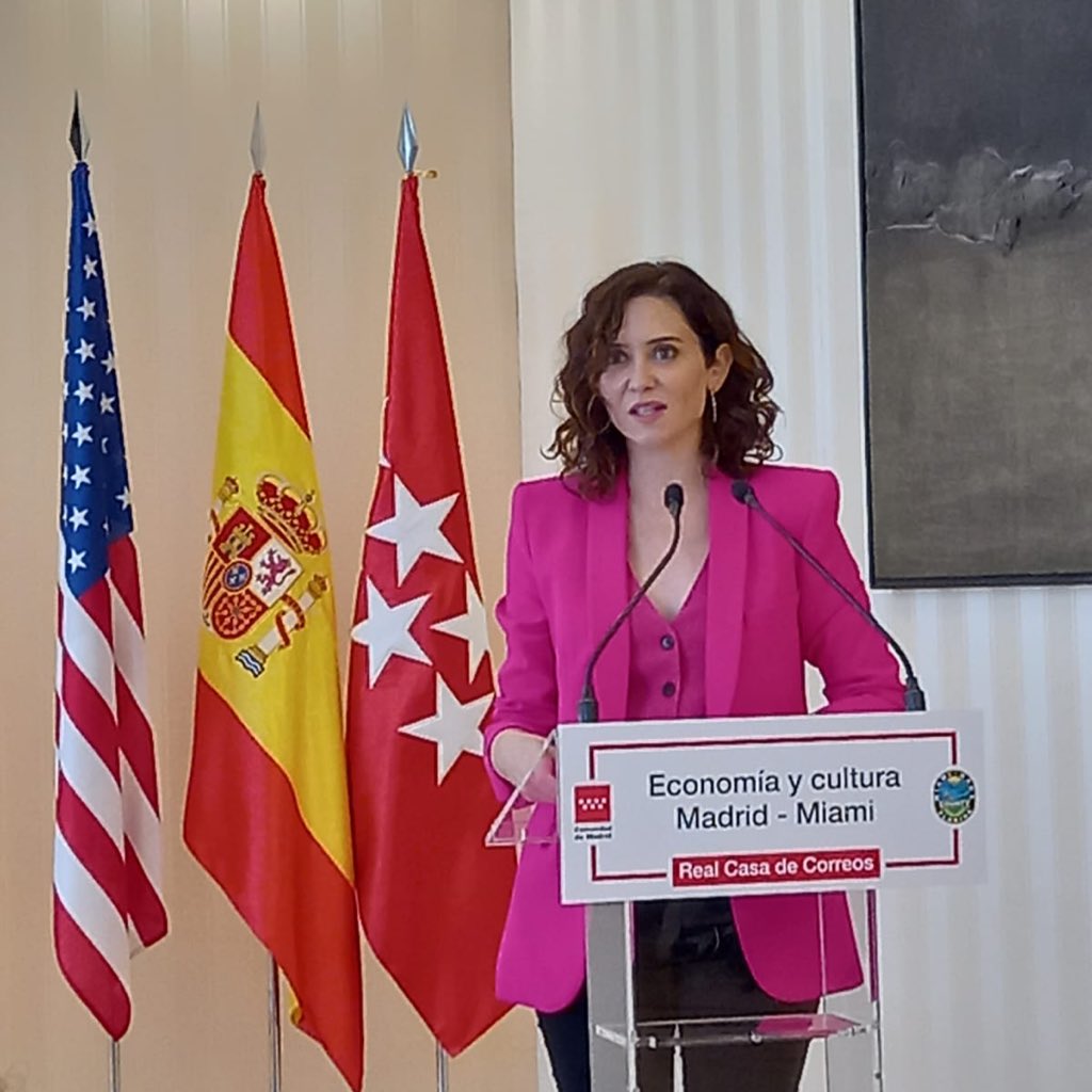 JosePepeDiaz305's tweet photo. This agreement will strengthen the bond between our communities and benefit residents in both #Spain and Miami-Dade for years to come. 🇺🇸🇪🇸 https://t.co/noRqeCUZts