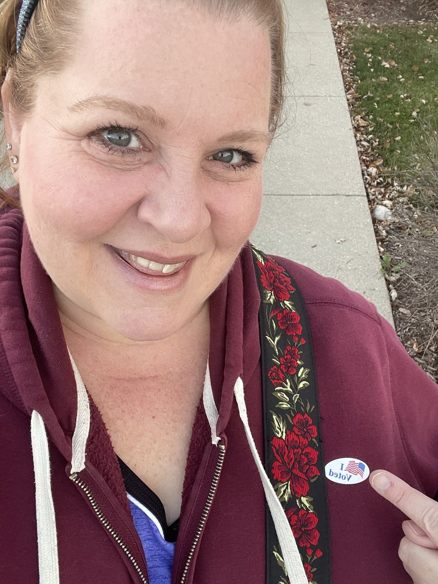 Voted early this morning 🗳️🇺🇸