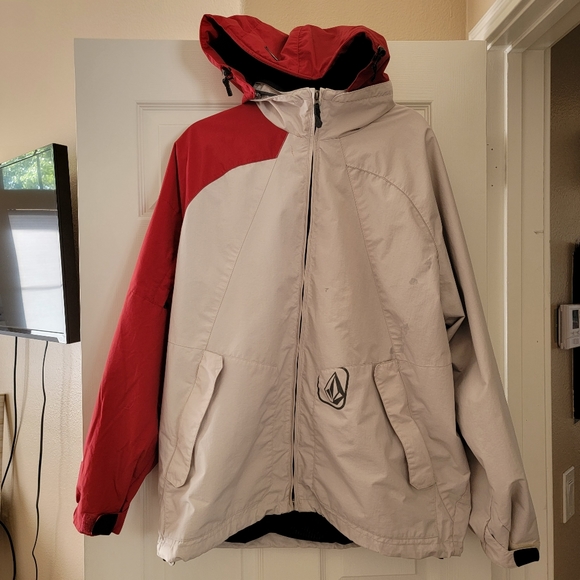 snipsnipchick's tweet image. So good I had to share! Check out all the items I&apos;m loving on @Poshmarkapp #poshmark #fashion #style #shopmycloset #gap #volcom #showmeyourmumu: posh.mk/ZXC3QcCpNub