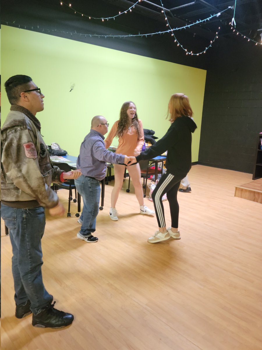 UHSPhysicalEd's tweet photo. @GiGisDesMoines we had a great time today! Thank you!
#PEOPELPE https://t.co/NTZKEMXtAc