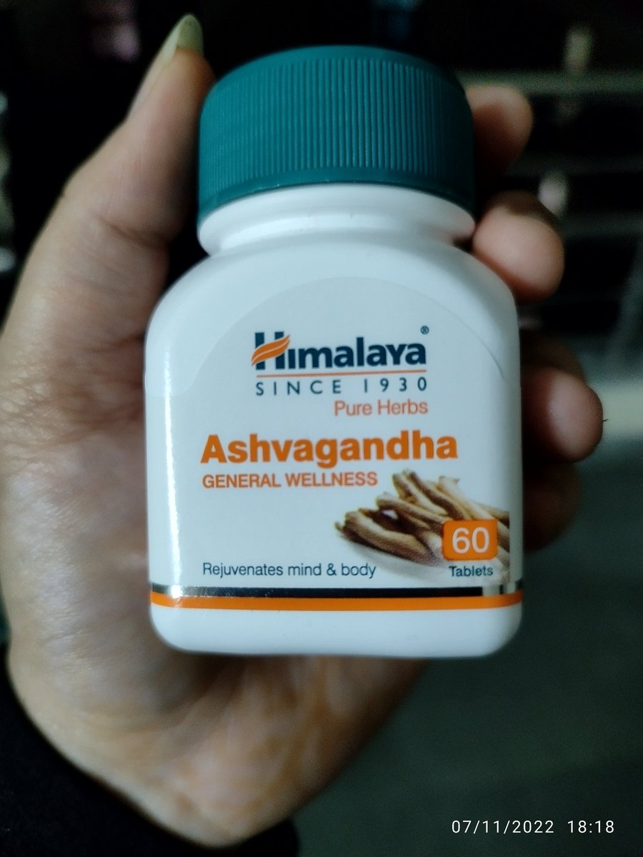 bio_wali's tweet photo. Engineering college me aa ke maine nashe ke naam par alag alag prakaar ki goliyaan try ki 🙂👍 Currently I'm high on jadi bootiyaan. https://t.co/c23DQFKoin