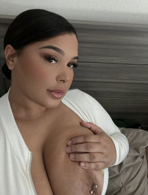 On Tuesday we post tiddies 🫶🏽 https://t.co/8L020XyYXC