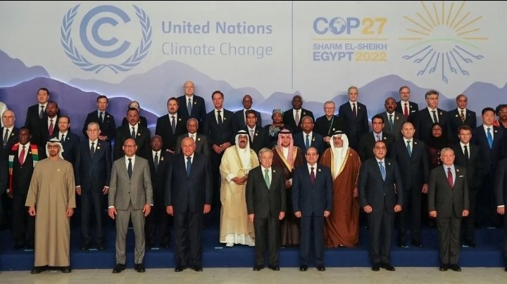 This isn't an original comment but perhaps at this stage 🔥🔥🔥 it might be worth letting representatives of the other half of the world's population have a go?