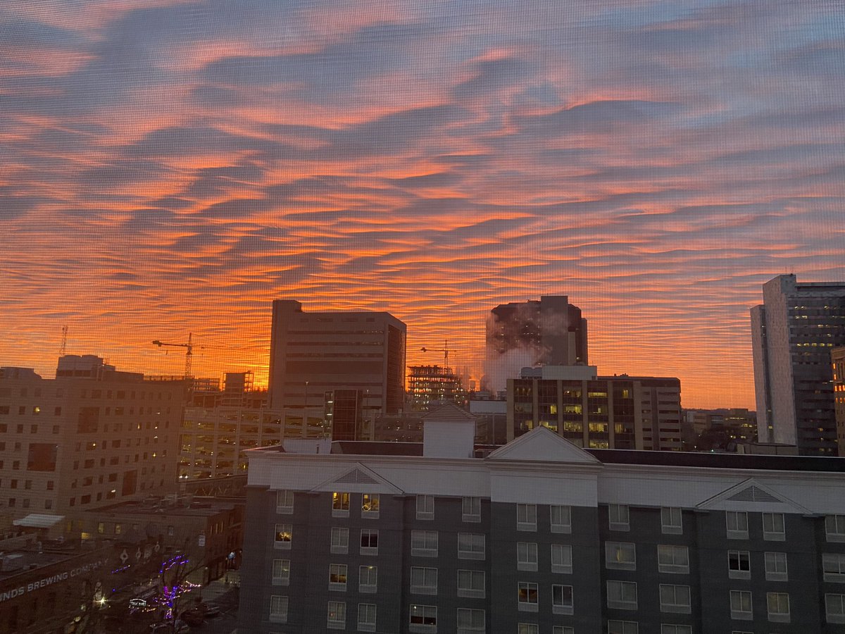 Yasmine Ismail, M.D. (@y__ismail) on Twitter photo Rochester’s Sunsets can’t stop amazing me! 😍#RochesterMn 
<a href="/MayoClinic/">Mayo Clinic</a> Rochester’s Sunsets can’t stop amazing me! 😍#RochesterMn 
<a href="/MayoClinic/">Mayo Clinic</a>
