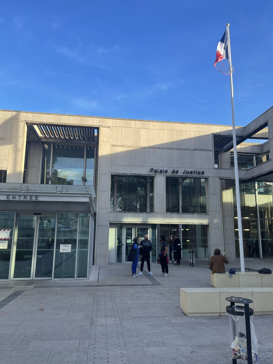 Ces 3 derniers jours ont été importants pour les victimes que nous accompagnons. 
Les premières auditions des victimes ont eu lieu devant le juge au tribunal de Montpellier. 
Bravo à toutes les victimes pour leur courage et leur ténacité! 
#OnVousCroit #balancetonporc #metoogay