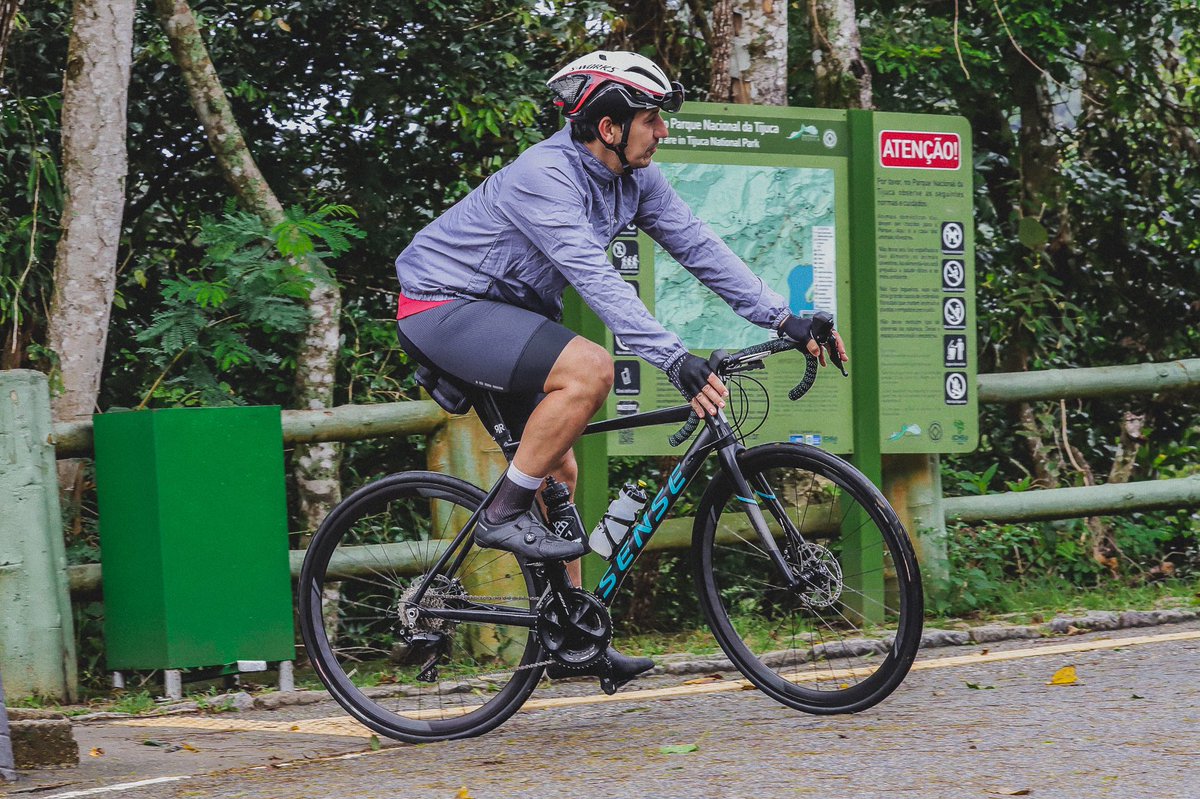 Bikeaospedacos's tweet photo. Depois de admirar a vista, saindo da Vista Chinesa! #bikeaospedacos #ciclismo #aquipedala #bikeshow4 #pedalabrasil https://t.co/q5RcvE2i5B