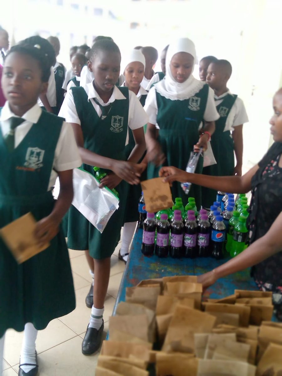 SakSchools's tweet photo. A national Examination can be so brain engaging for our students.Our @SirApollo_CPS #management thinks it wise to have a special treat for our candidates as they sit their PLE. It's an extra snack to keep them motivated during the Examination.
#SUCCESS TO ALL #PLE2022CANDIDATES https://t.co/rzKWEYRpGf