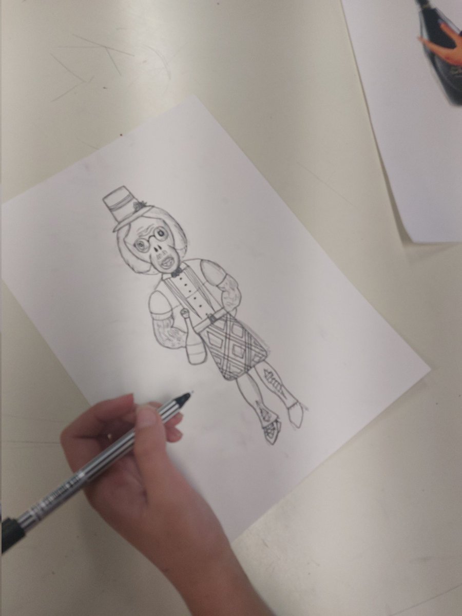 MissSwiderska's tweet photo. Some great work from the 2nd Yr 7 Art Club tonight 👏🏻 🎨 we drew our characters from last week's collages which we will develop in the next few weeks! 🎨✏️ #ArtClub #ExtraCurricular #ArtTeacher #IllustrationProject #TraineeTeacher #Art #Collage #Drawing #TeacherTwitter #Progress https://t.co/rQXZd6Ure7