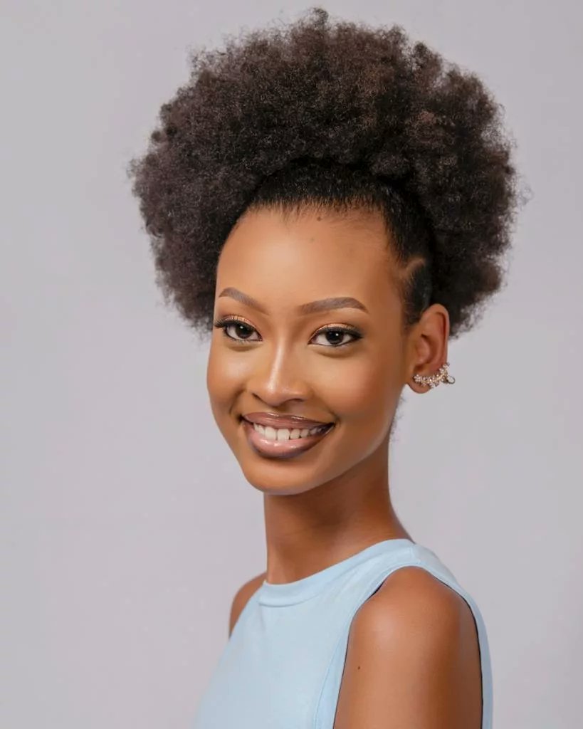 MUAburundi's tweet photo. #abatwip
Une autre série de photos déjà mise en ligne ! Encore plus de votes possibles pour rester en première ligne. Même mot d'ordre : Like commenter et partager✅
.
#missuniversityafricaburundi2022 #missuniverityafrica2022 #missuniversityafricaburundi https://t.co/ZPlh6q5CjW