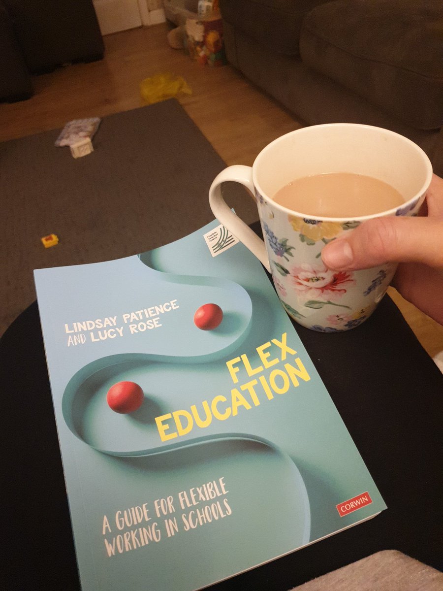 teachermumdone's tweet photo. Bit of evening reading from @FlexTeachTalent tonight. It's all about the flexibili-tea (sorry couldn't help myself!). ☕📘 #flexibleteachertalent #flextalk #maternitycpd @mtptproject https://t.co/MUFVynRta4